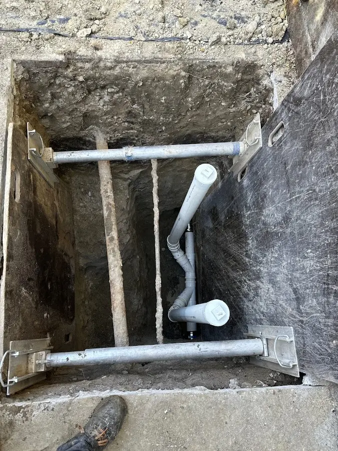Experienced plumber completing Gas Line Repair work in Hainesville